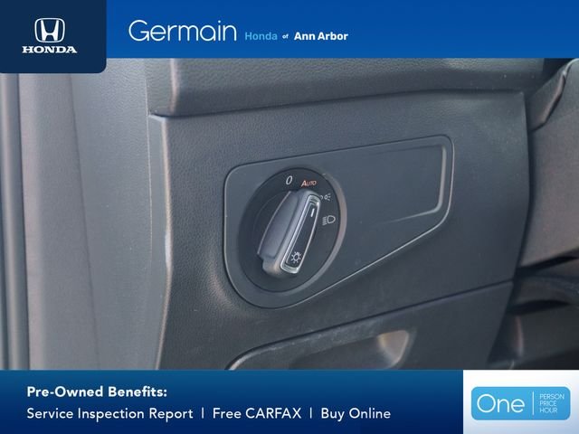 Used 2023 Silver Metallic Volkswagen 2.0T SE image 28