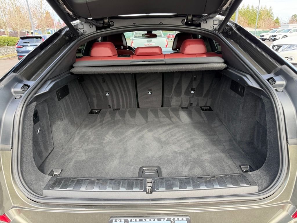 2022 BMW X6 M50i - Photo 11