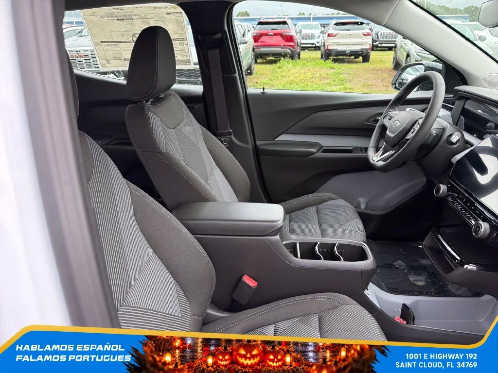 2027 Chevrolet Bolt LT - Photo 31