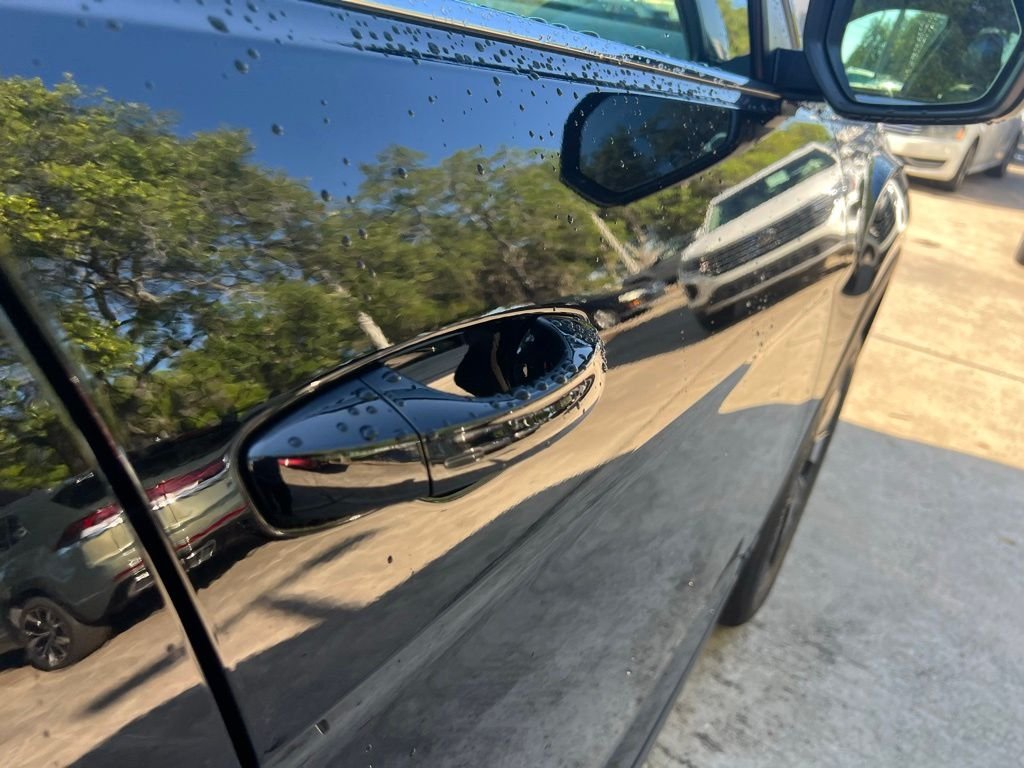 New 2026 Black Volkswagen SE w/Technology image 32