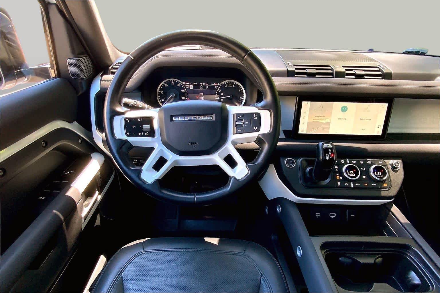 Used 2023 Fuji White Land Rover S image 6