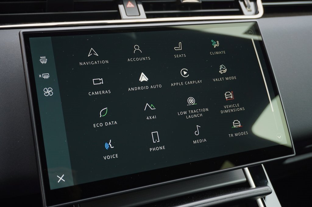 2026 LAND ROVER RANGE ROVER EVOQUE - Image 17