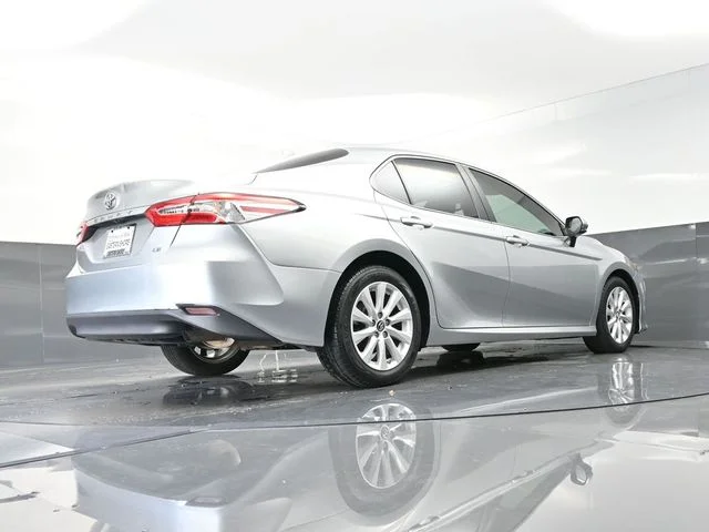 Used 2019 Silver Toyota LE image 39