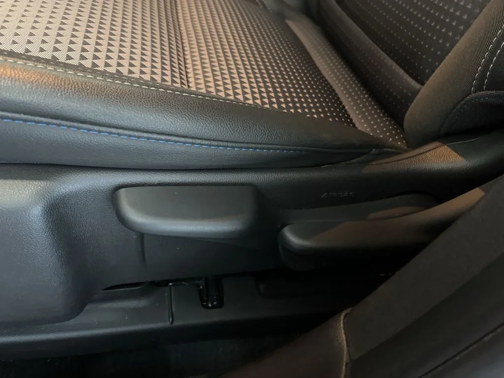 Used 2025 Red Chevrolet LT image 22