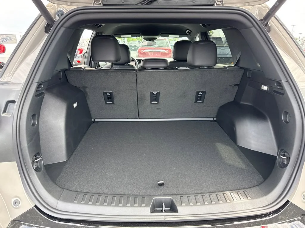 2026 GMC Terrain AT4 - Photo 35