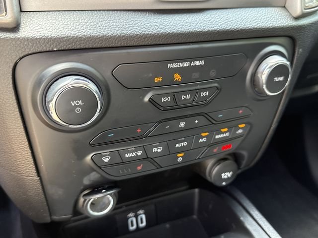 Used 2023 Black Ford XLT image 21