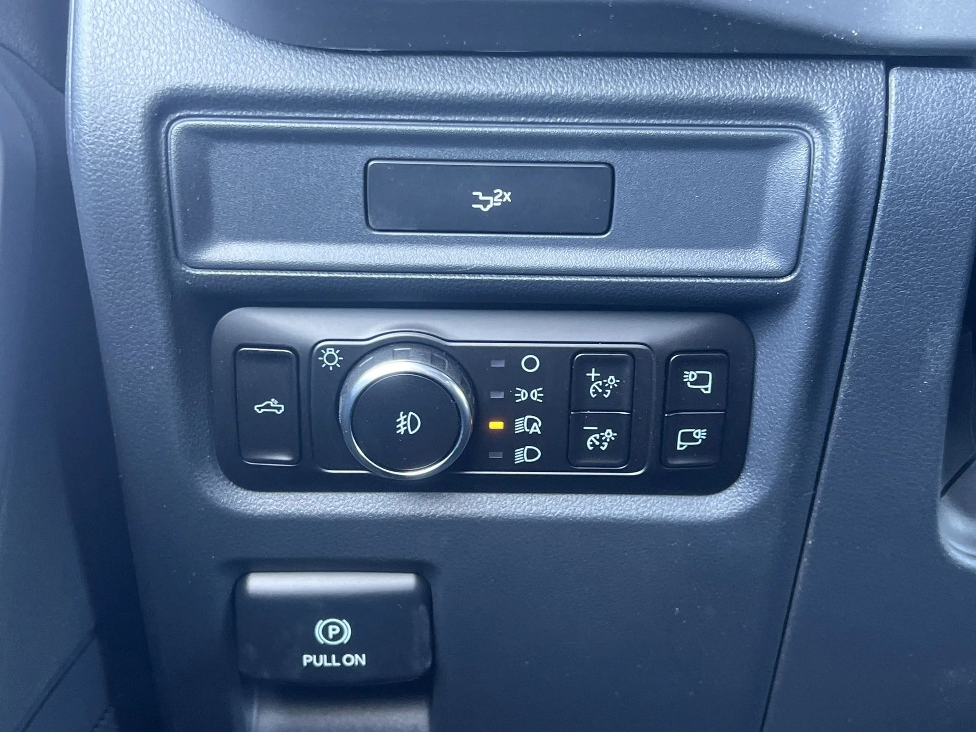 New 2026 Antimatter Blue Metallic Ford XLT image 16