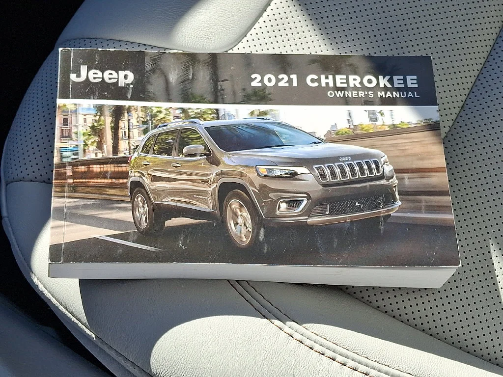 Used 2021 Blue Jeep Latitude Lux image 25