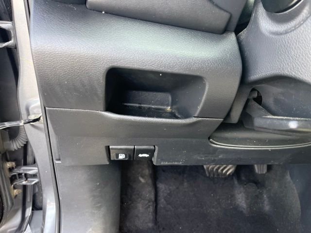 Used 2020 Gray Nissan SR image 27