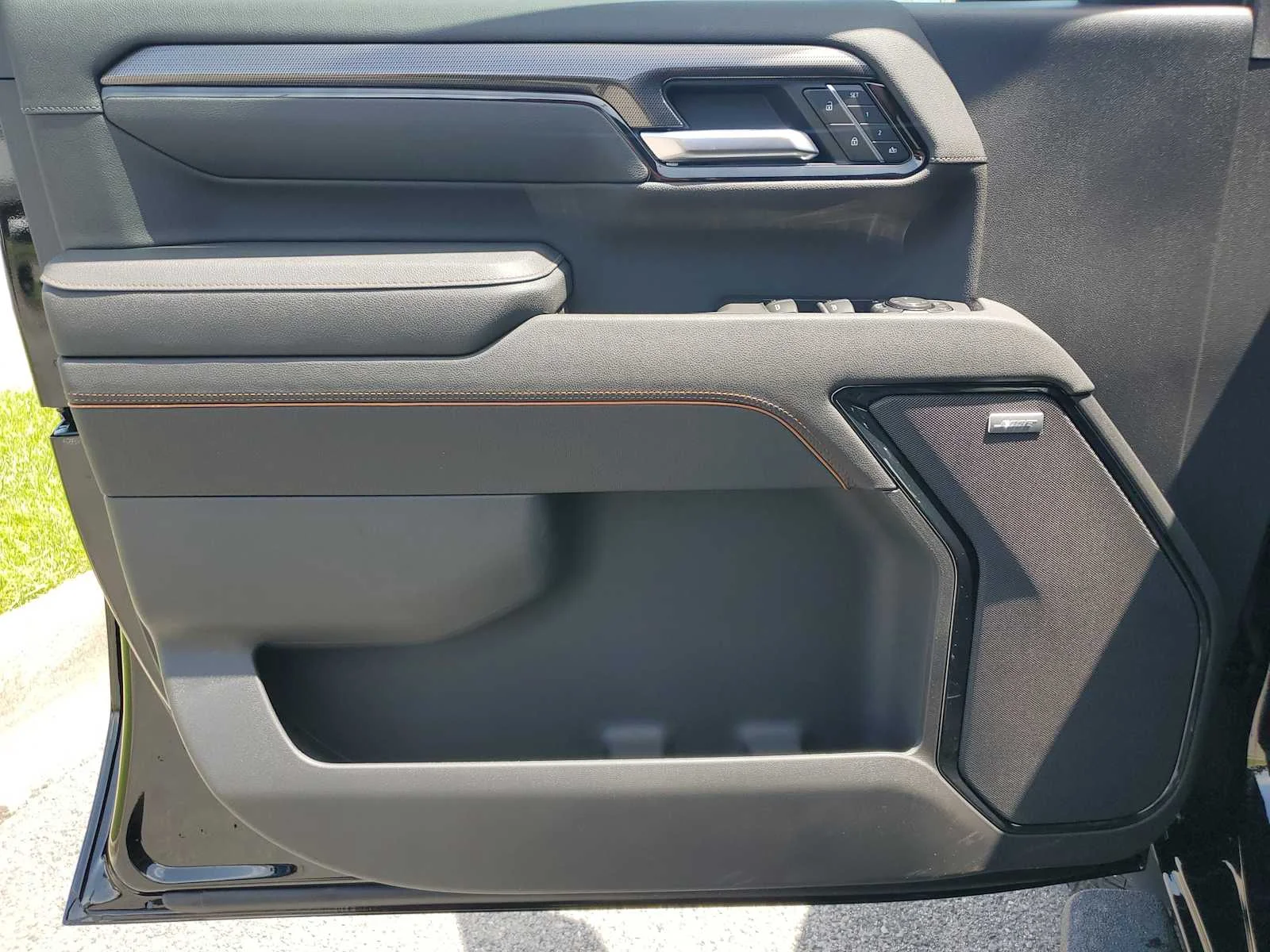New 2026 Onyx Black GMC AT4 image 26