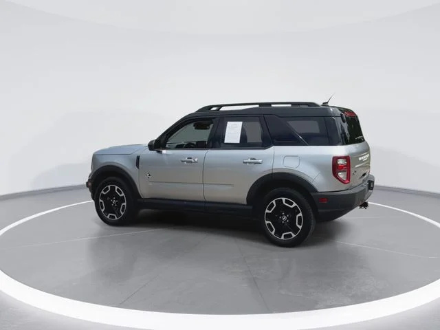 Used 2023 Silver Ford Outer Banks image 7