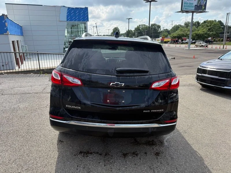 Used 2021 Black Chevrolet Premier image 7