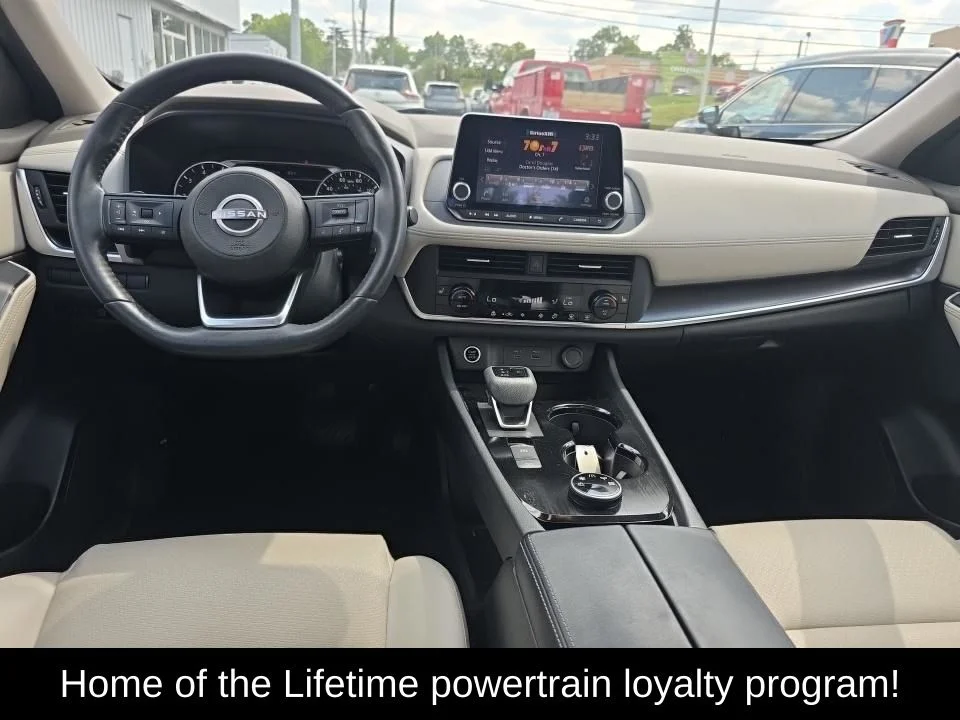 Used 2023 White Nissan SV image 5