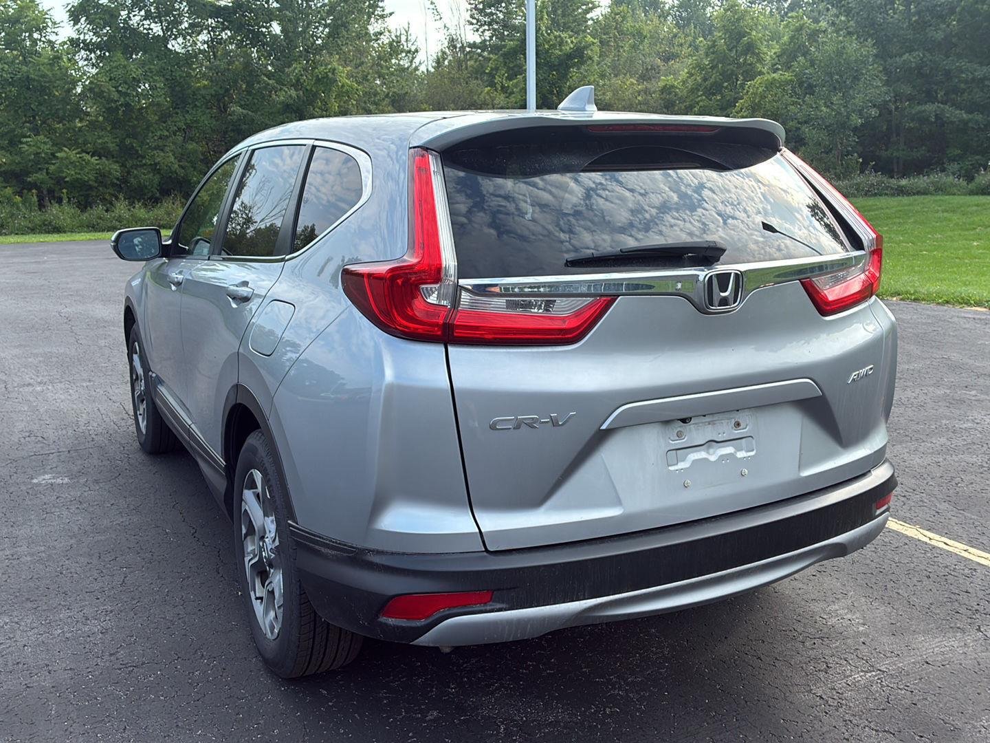 Used 2018 Lunar Silver Metallic Honda EX-L image 23