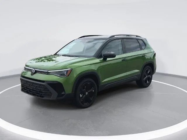 New 2026 Green Volkswagen 1.5T SE Black image 5