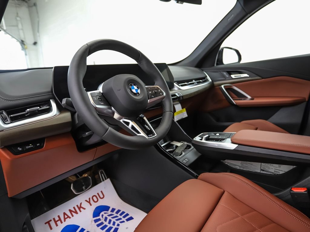 Used 2026 Blue Metallic BMW xDrive28i image 10