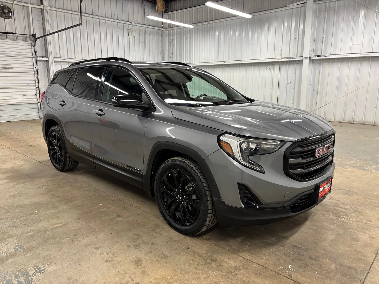 2020 GMC Terrain SLT FWD photo