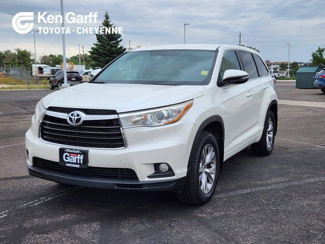 2016 Toyota Highlander LE