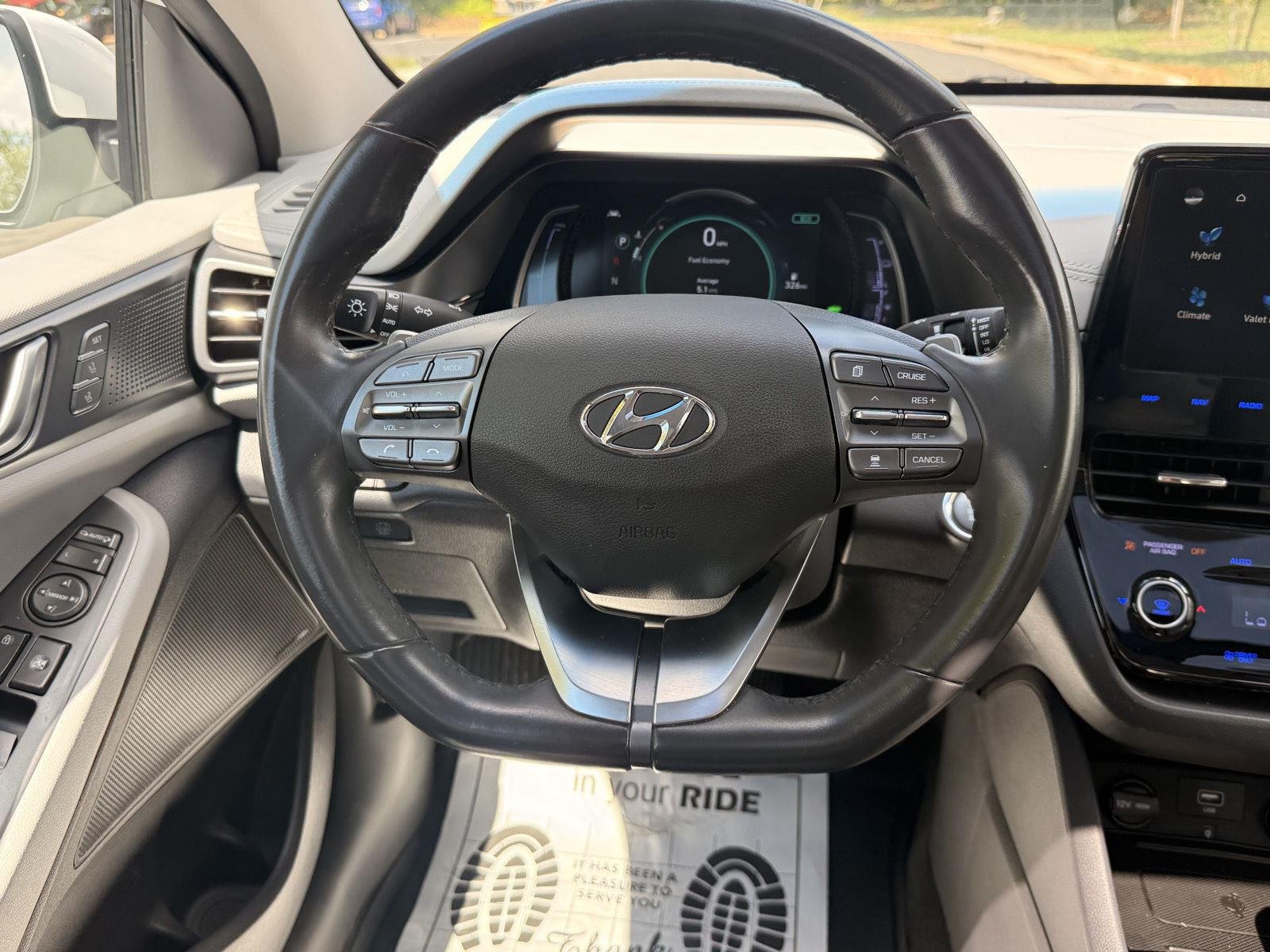 Used 2020 Ceramic White Hyundai Limited image 24