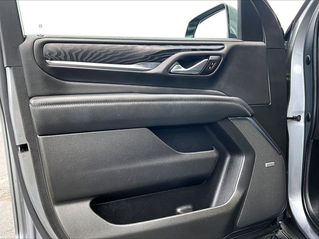Used 2022 Gray GMC Denali image 9