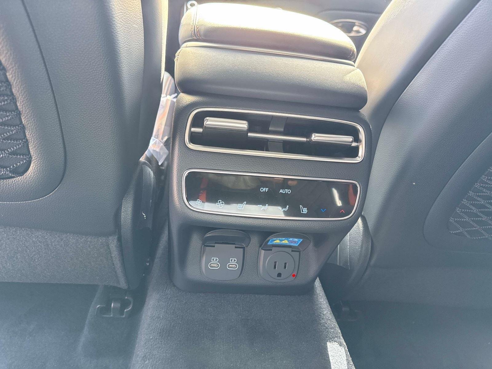 2026 GENESIS GV70 Sport Prestige - Photo 17