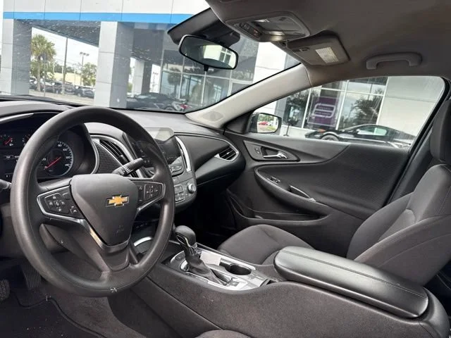 2025 Chevrolet Malibu 1LT - Photo 7