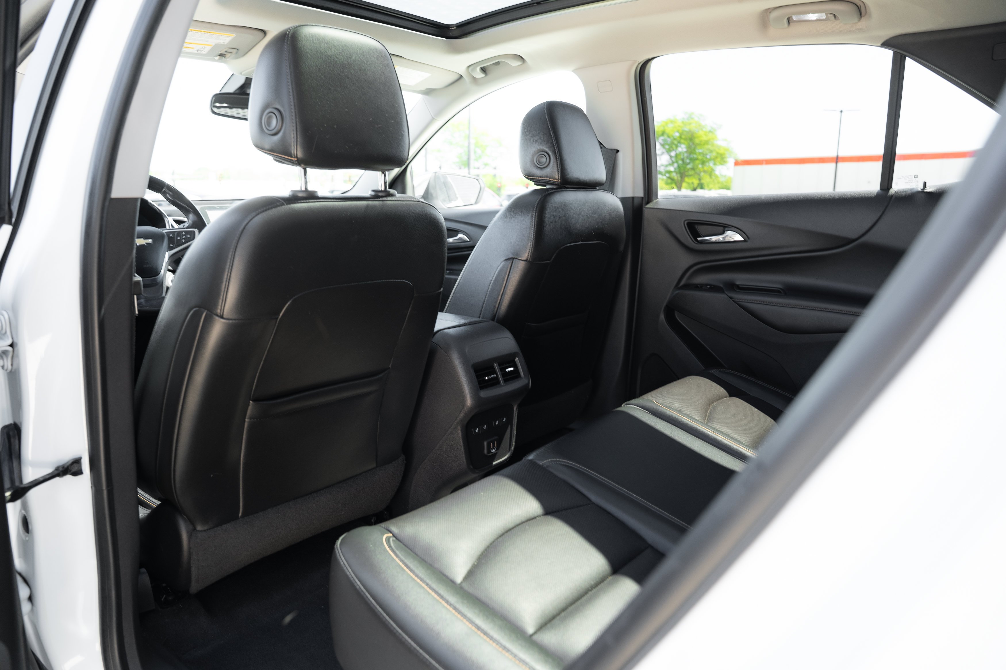 Used 2020 Summit White Chevrolet Premier image 23