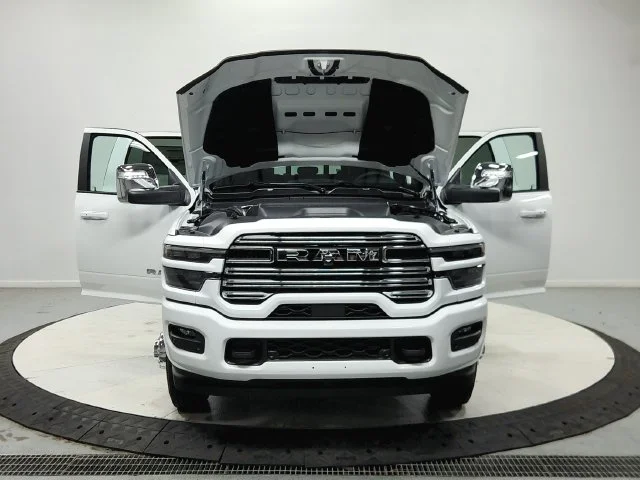New 2026 Bright White Clear-Coat Exterior Paint RAM Laramie image 11