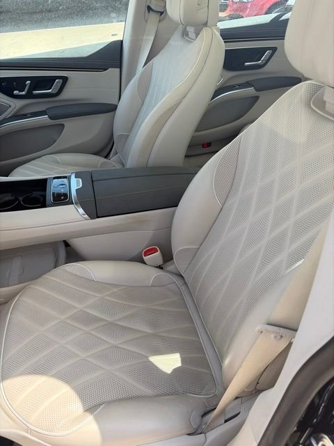 Certified Used 2023 Blue Mercedes-Benz 580 image 6