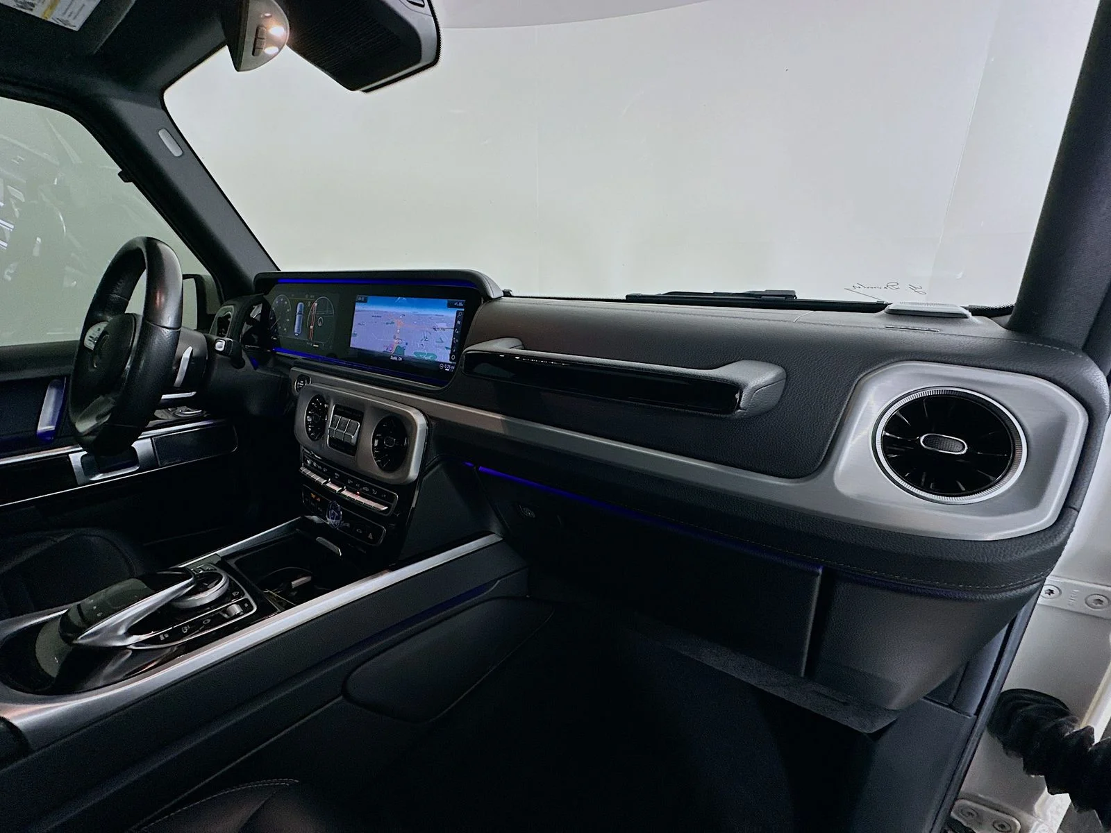 Used 2019 White Mercedes-Benz  image 45