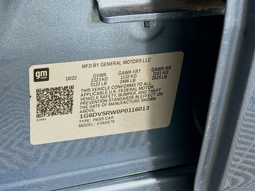 Used 2023 Steel Metallic Cadillac V-Series image 31