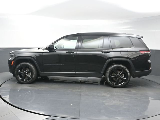 Used 2024 Black Jeep Limited image 4