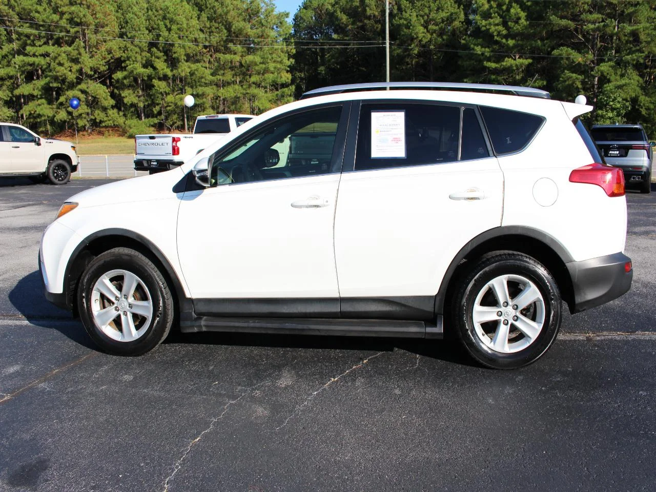Used 2014 Toyota RAV4 XLE with VIN JTMWFREV8ED028386 for sale in Hamilton, AL