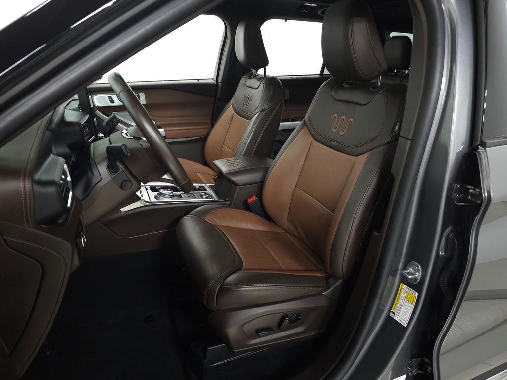 Used 2023 Gray Metallic Ford King Ranch image 19