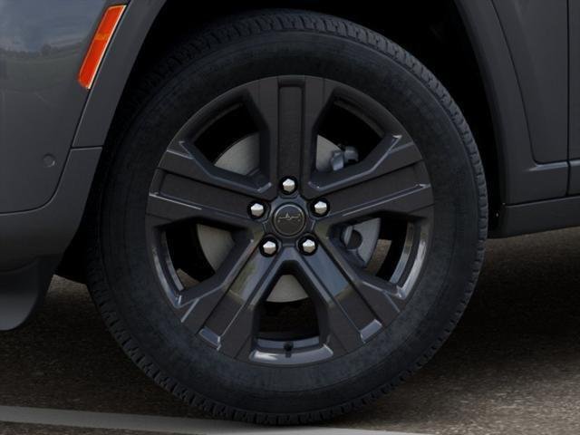 New 2027 Sting-Gray Clear-Coat Paint Jeep Limited Reserve image 86