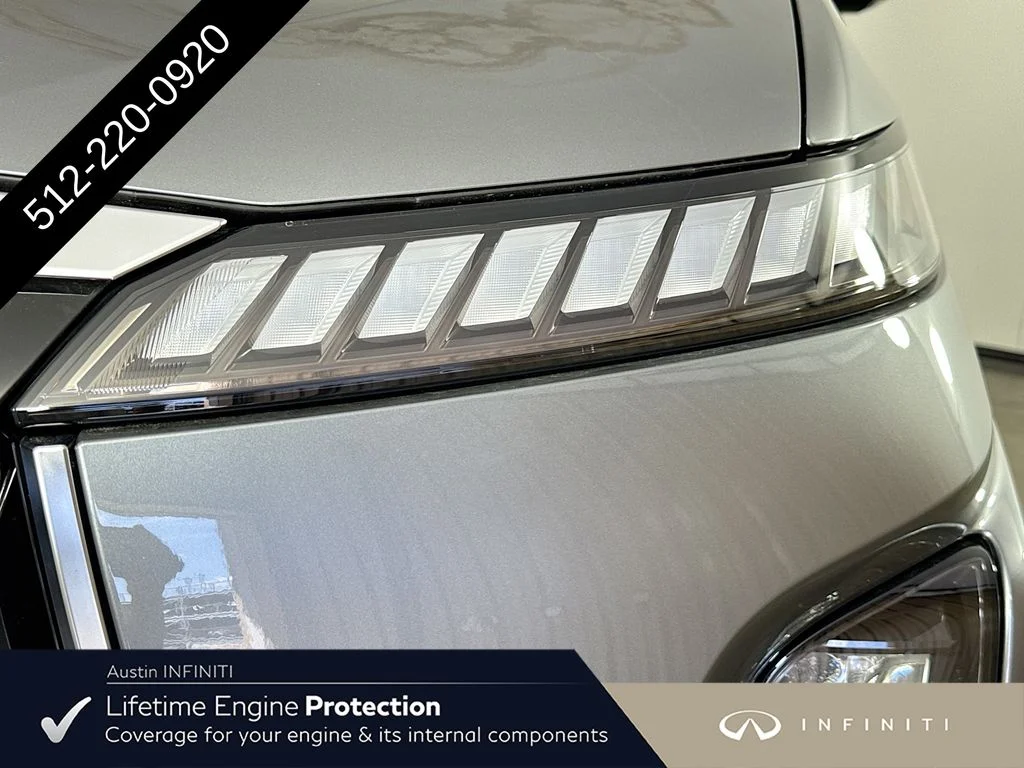 New 2027 Silver INFINITI LUXE image 42