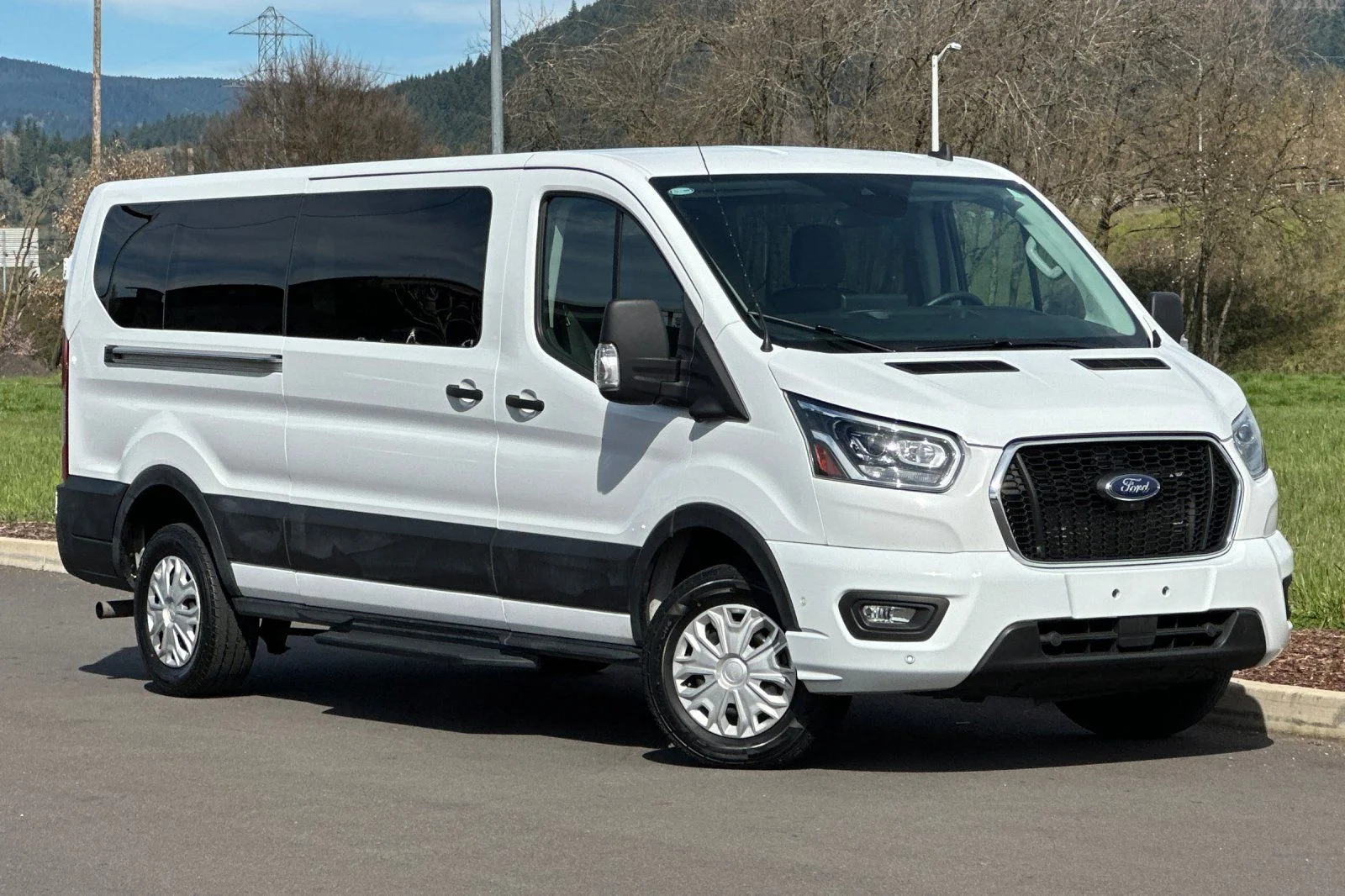 2023 Ford Transit 350 XLT Low Roof Sliding Pass. 148's photo