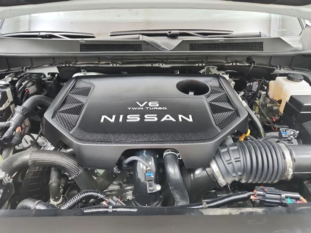 Used 2025 White Nissan Platinum Reserve image 17