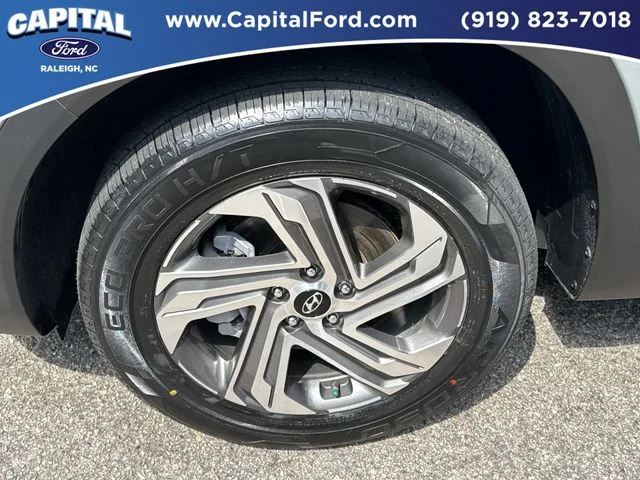Used 2023 Gray Hyundai SEL image 13
