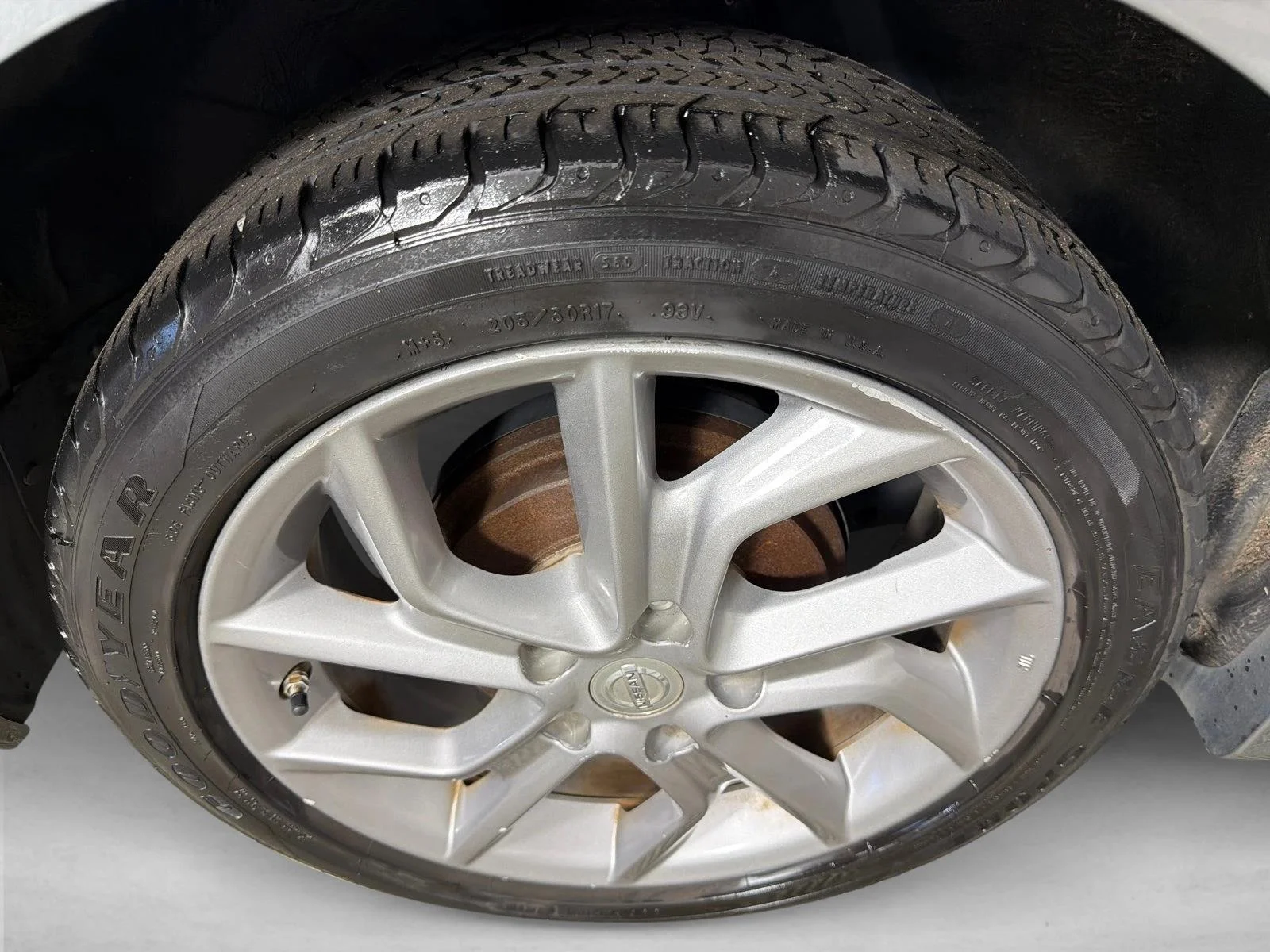 Used 2014 Black Nissan SR image 17