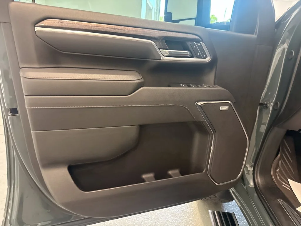Used 2025 Gray Chevrolet LTZ image 13