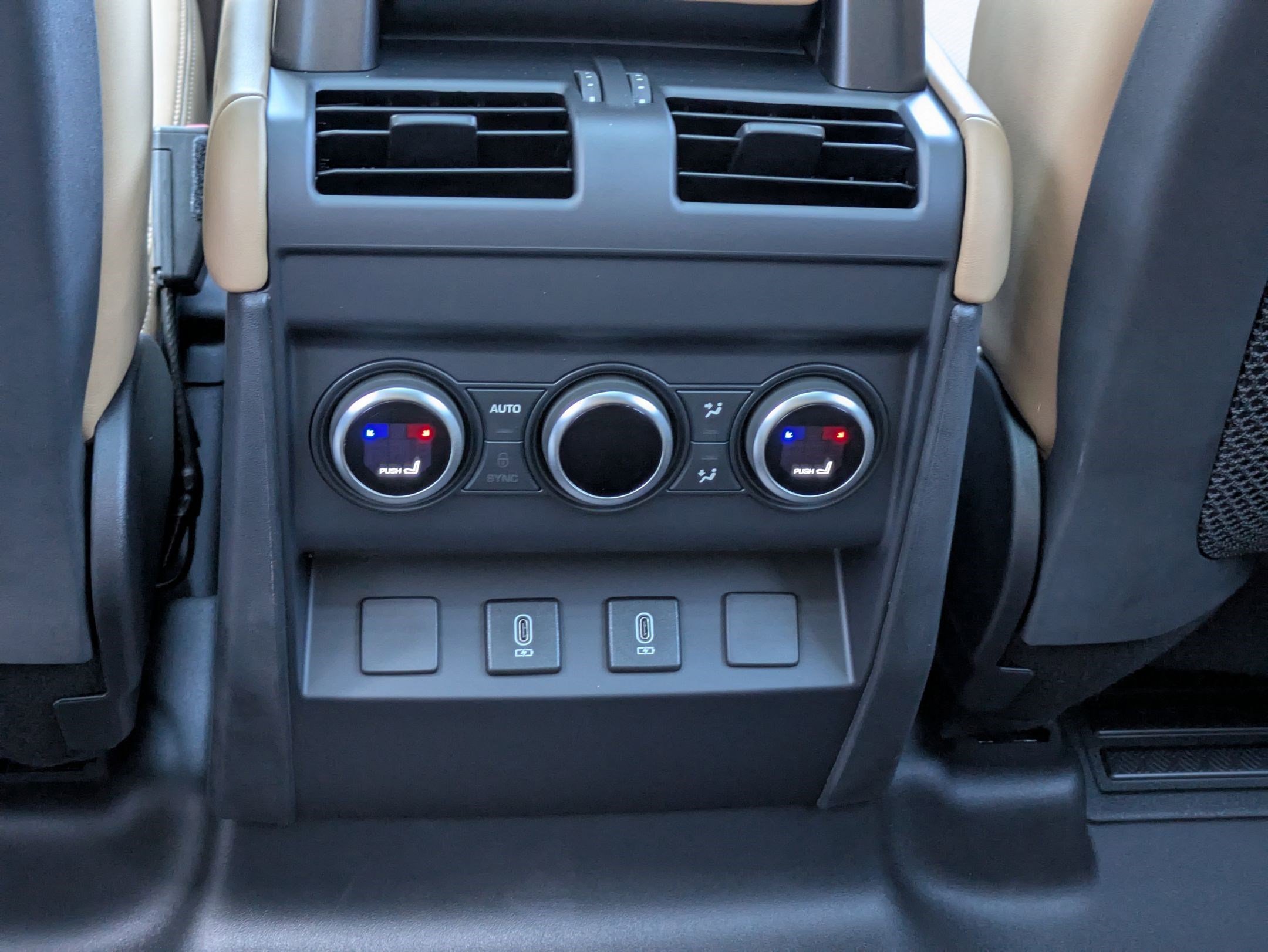 2026 Land Rover Defender X-Dynamic SE - Photo 28