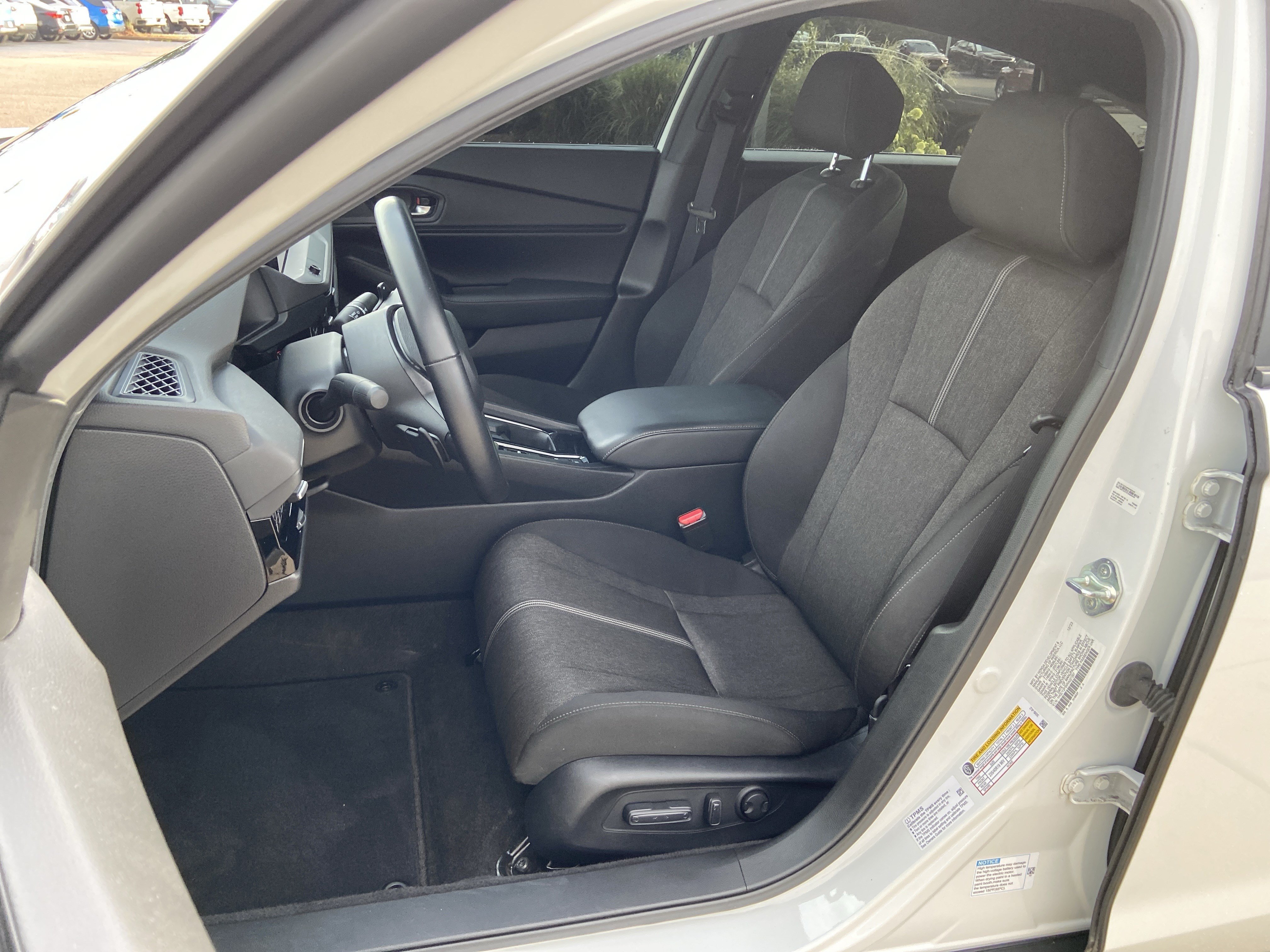 Used 2024 Platinum White Pearl Honda Sport image 25