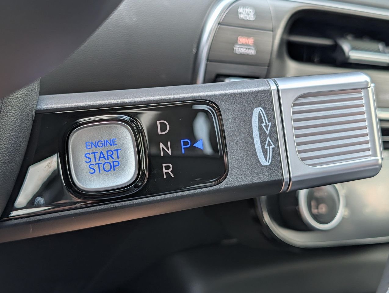New 2026 Ecotronic Gray Pearl Hyundai SEL Premium 7P image 14