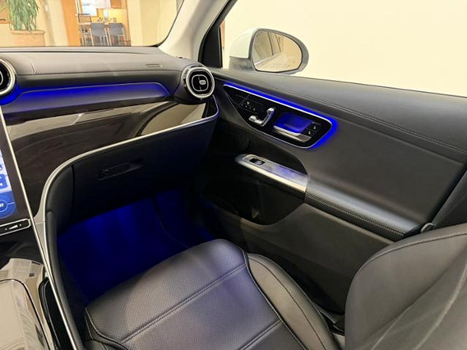 Certified Used 2024 Polar White Mercedes-Benz 300 image 12