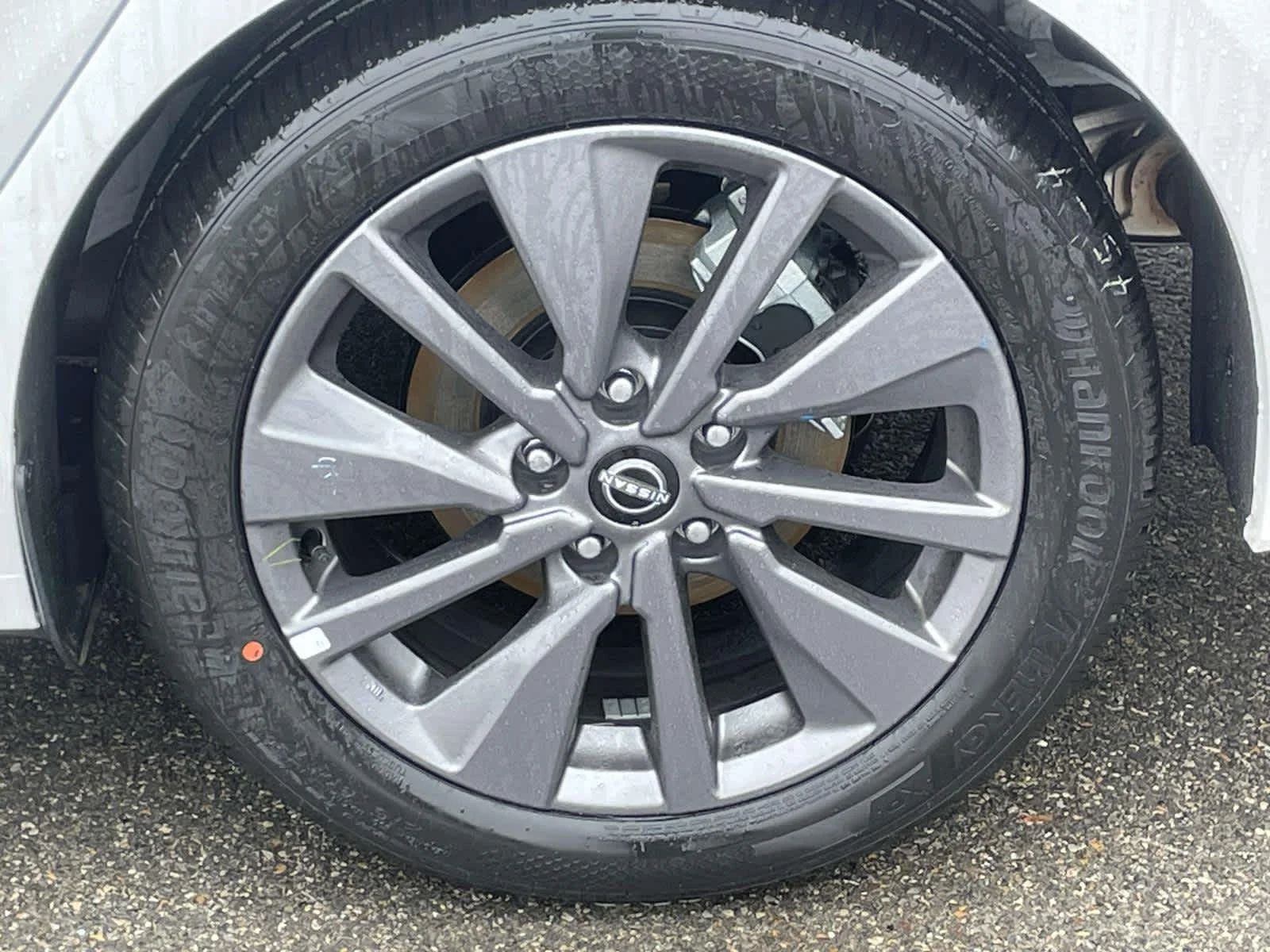 New 2026 Aspen White Tricoat Nissan SL image 11