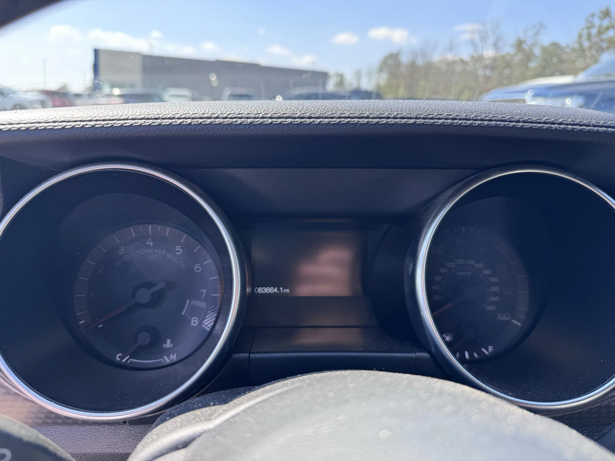 Used 2019 Magnetic Metallic Ford GT image 12
