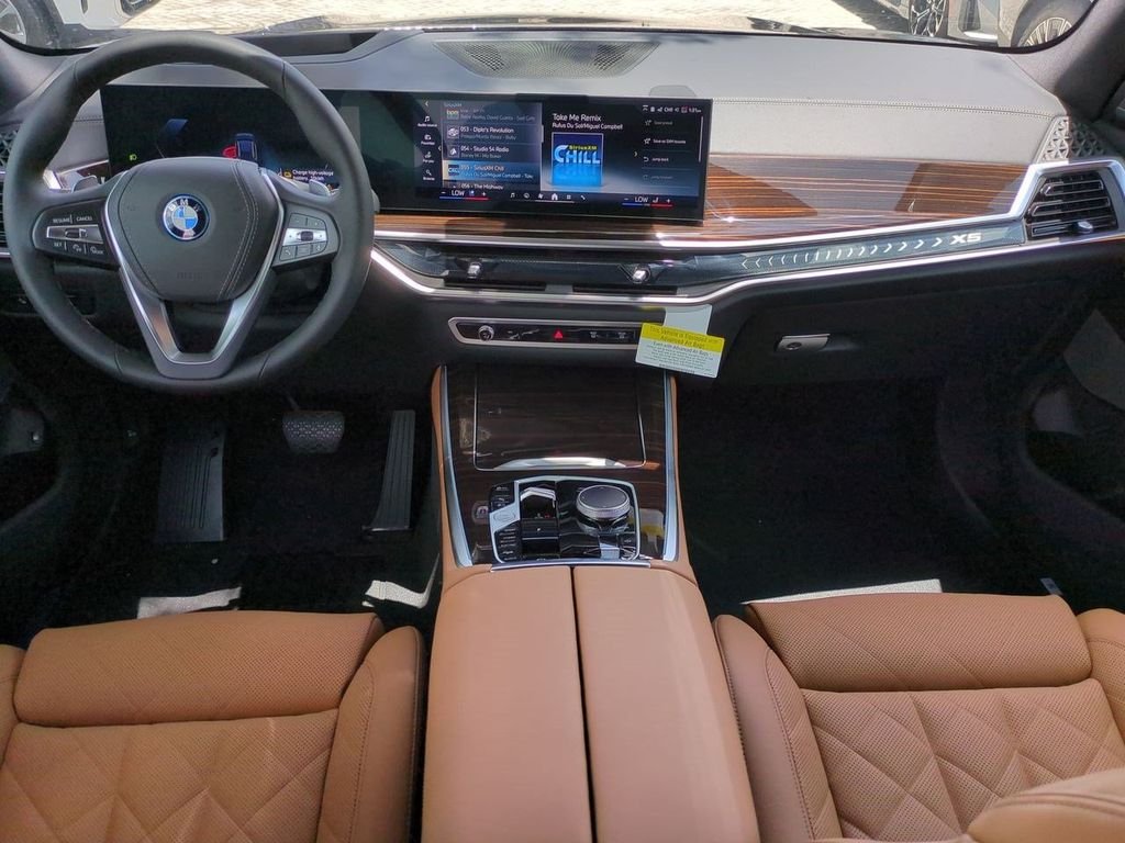 New 2026 Black Sapphire Metallic BMW xDrive50e image 15