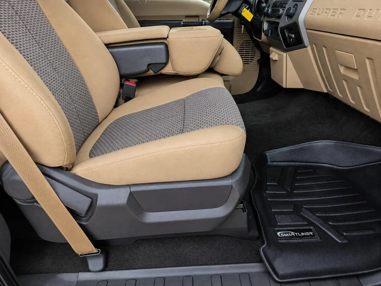 Used 2016 Caribou Ford  image 39