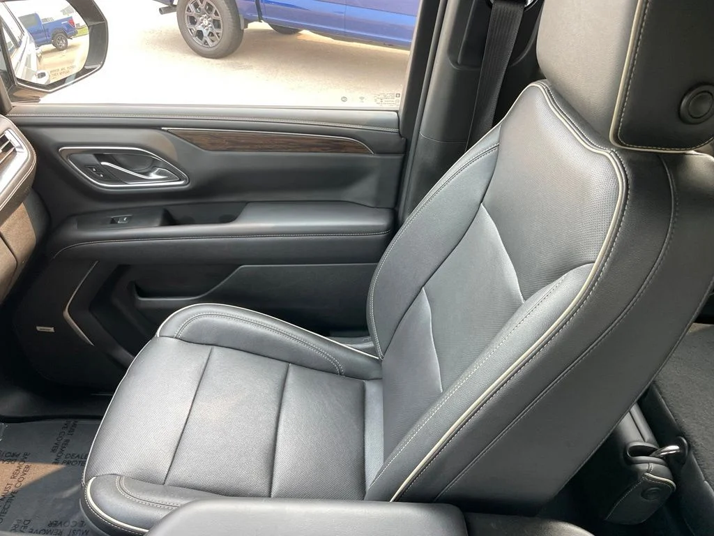 Used 2022 Satin Steel Metallic Chevrolet Premier image 21